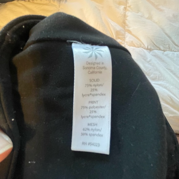 Athleta Cropped Leggings Women’s Medium - Picture 3 of 8